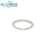 14KWG Shared Prong Diamond Band - Size 6.