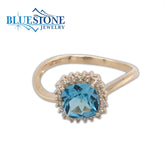 14K Yellow Gold Ring Swiss Blue Topaz & Diamonds(Size 7.5)
