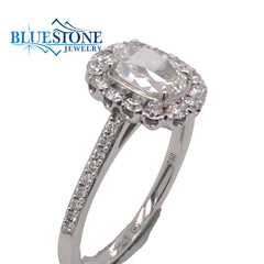18K White Gold Engagement Ring w/ 0.97cttw of Diamonds(Size 6.25)
