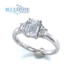 14k White Gold 3 Stone Lab Grown Diamond Ring Engagement Ring- Size 7