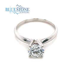 14 Karat White Gold Solitaire Engagement Ring with One 1.00 Carat 6.5m