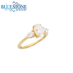 10KYG Oval LAB-Grown Diamond Ring; 1.375tcw - Size 6.5