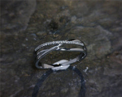 14 Karat White Gold Diamond Ring - Sz 6.5