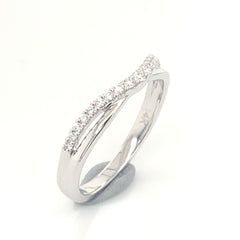 14 Karat White Gold Wedding Band