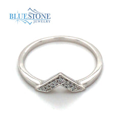 14 Karat White Gold Curved Wedding Band or Fashion Ring with 9 Round N