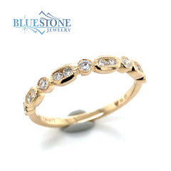14 Karat Yellow Gold Wedding Band or Fashion Ring with 18 Round Natura