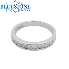 18K White Gold Diamond Ring- Size 7