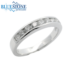 18K White Gold Diamond Ring- Size 7