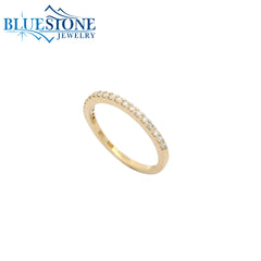 14KYG Shared Prong Diamond Band - Size 6.25