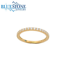 14KYG Wedding Band w/ 28 LAB Diamonds- Size 6.5