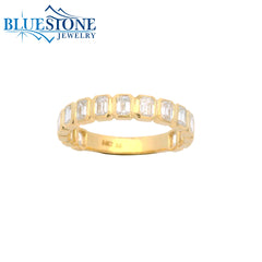14KYG LAB-Diamond Band w/ Bezel Set Emerald Cut - Sz. 7