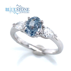 14 Karat White Gold Ring with One 4.3mm x 7mm 1.01 Carat Oval Blue Lab