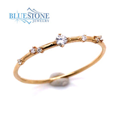 14kt Yellow Gold Ring with Diamonds- Size 7.25