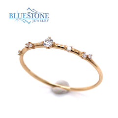 14kt Yellow Gold Ring with Diamonds- Size 7.25