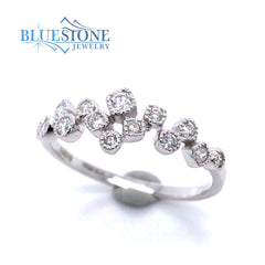 14kt White Gold Diamond Ring- Size 6.75