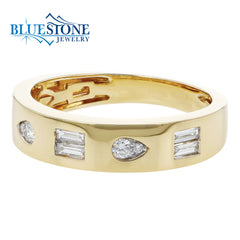 14kt Yellow Gold Diamond Ring- Size 7