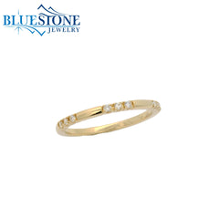 14KYG Ring w/ 9 Diamonds - Sz. 6.75