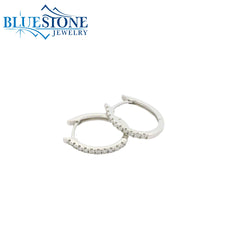 14KWG Oval Huggie Earrings w/ 20 Diamonds - 14.1mm