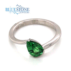 14 Karat White Gold Tsavorite Garnet Ring