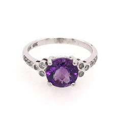 10 Karat White Gold Ring with Amethyst & Diamonds