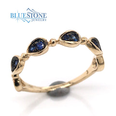 14 Karat Yellow Gold Sapphire Ring