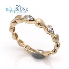 14 Karat Yellow Gold Diamond Ring