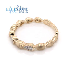 14 Karat Yellow Gold Diamond Ring