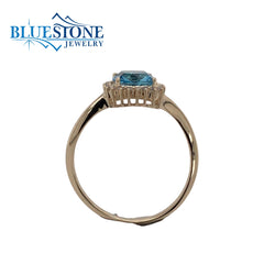 14K Yellow Gold Ring Swiss Blue Topaz & Diamonds(Size 7.5)