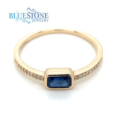 14 Karat Yellow Gold Ring with One 3mm x 5mm 0.36 Carat Rectangular Cu