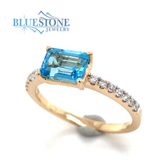 14K Yellow Gold Ring with Topaz and Diamonds- Size 7