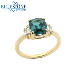 14K Gold Ring with Bi-Colored Indicolite Tourmaline. Size 7