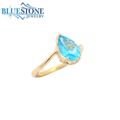 14KYG Pear Cut Blue Topaz Ring - Size 7