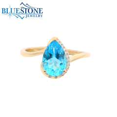 14KYG Pear Cut Blue Topaz Ring - Size 7