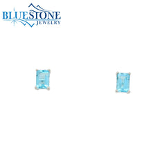 14kt White Gold Blue Topaz Stud Earrings