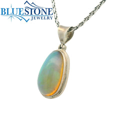 Large 18KYG Pendant w/ Cabochon Oval Cut Ethiopian Opal