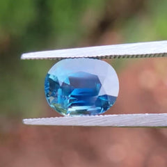 Loose 5.50 Carat Natural Sapphire Gemstone