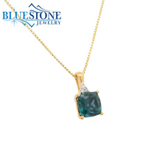 14KYG Alexandrite Pendant w/ 3 Diamonds