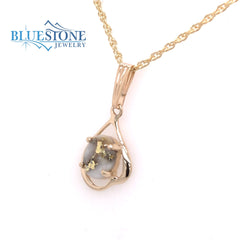 14 Karat Yellow Gold Pendant with an oval Gold Quartz gemstone from th