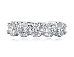 18 Karat White Gold Diamond Band/Ring at 2cttw