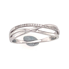 14 Karat White Gold Diamond Ring - Sz 6.5